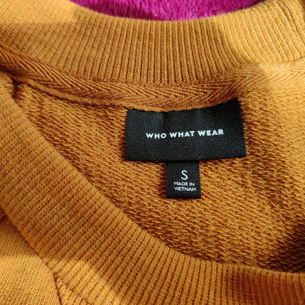 Who What Wear Sweater/Top